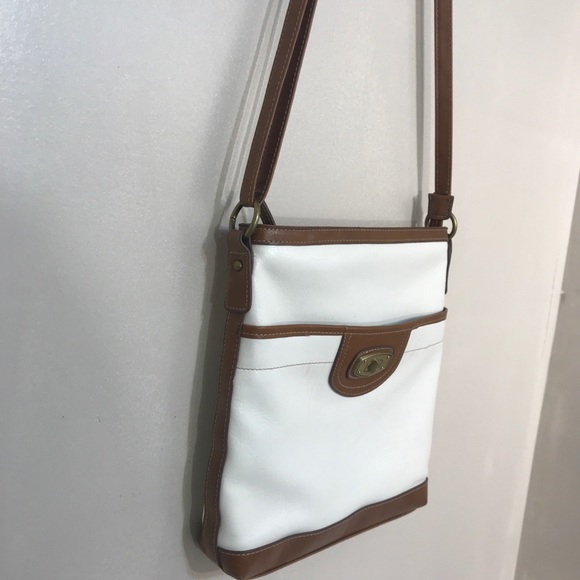 🌸Classic White & Camel Brown Sleek Lock Crossbody - Picture 4 of 13